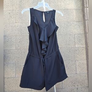 Guess by Marciano Black Ruffled Romer - Size 0